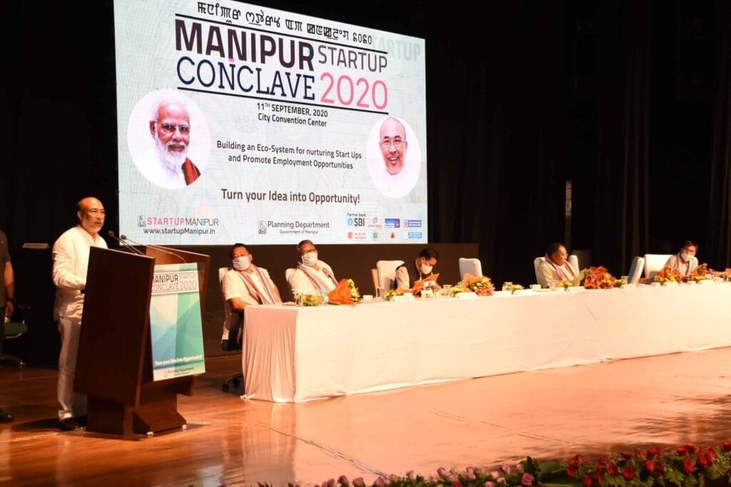 Manipur StartUp beneficiaries receive Assistance 2 119175262 1700360290138995 5852728547899548505 o