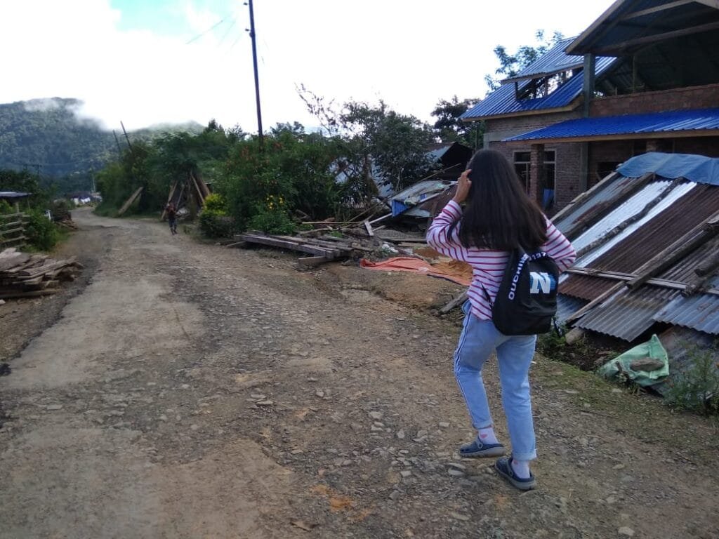The Girl who walks 8.2 kilometers to go to School 3 580c1e83 4489 4958 8c7e 74ec59499723
