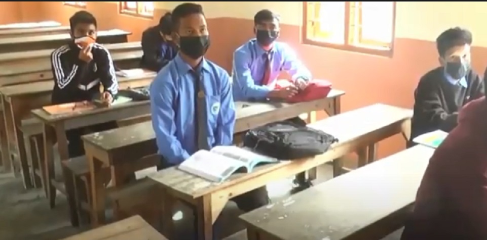 Normal classes for Class-IX and above resume as schools, colleges reopened in Manipur 2 Students attending class as schools and colleges in Manipur reopened on Wednesday 1