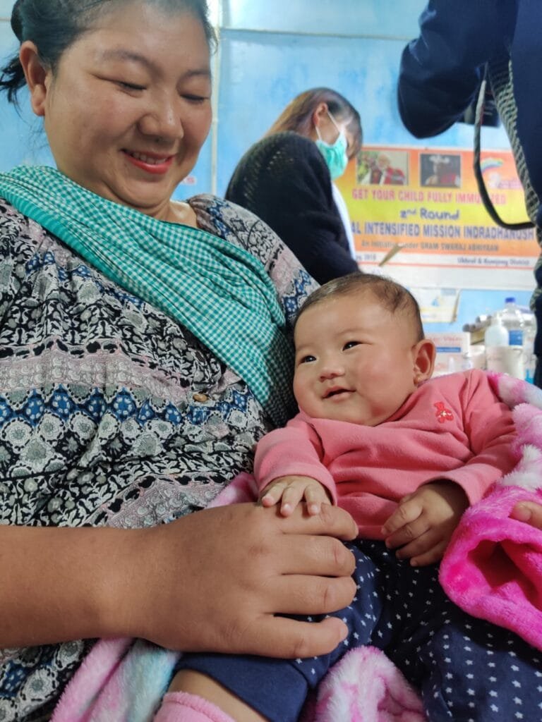 Kamjong Community Health Centre makes first use of portable refrigerator to transport vials 4 12