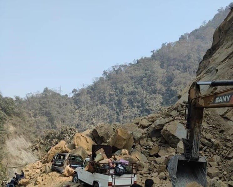 Rockslide disrupts Dimapur-Kohima NH-29: Closed till further notice 2 Road 3