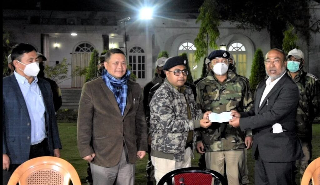 Imphal East district police team rewarded Rs. 10 lakh 3 WhatsApp Image 2021 02 12 at 6.33.40 PM