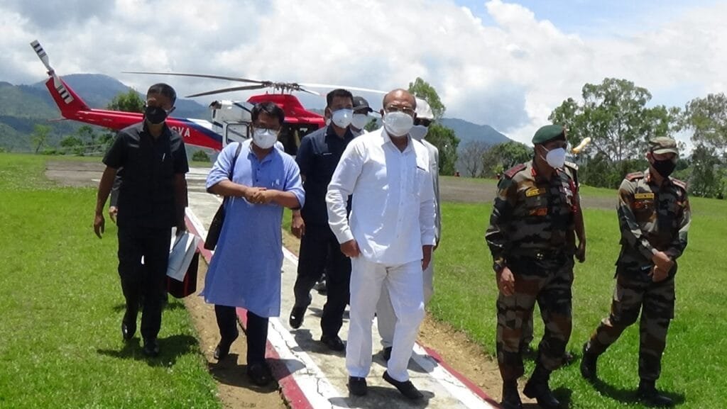Manipur CM visits hill districts to take stock of COVID -19 situation 2 Ukhrul2