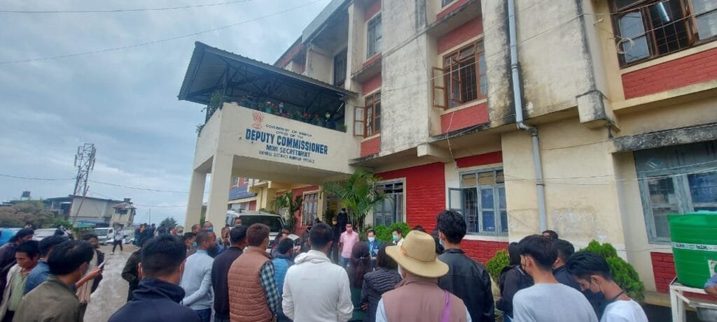 Sit-In Protest Held in Ukhrul to Expedite Investigation of Sinakeithei Twin Murder Case 3 WhatsApp Image 2021 08 26 at 3.52.35 PM