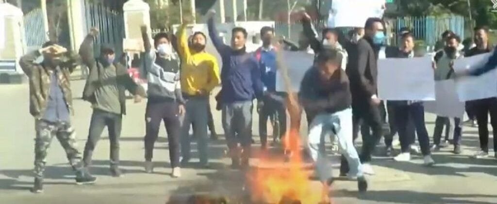 Students protest against court petition challenging ILP system in Manipur 2 Members of students wing of JCILPS burning effigies of leaders of Amra Bengali in Imphal on Friday 1