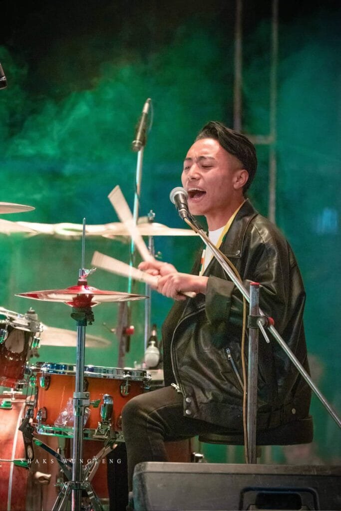 Drum rolls, please! 2 Phaso 2