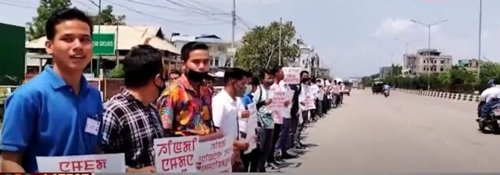 Students stage protest in Imphal on Compulsory Hindi 2 Students protesting against attempt to impose Hindi in NE regions in Imphal on Friday