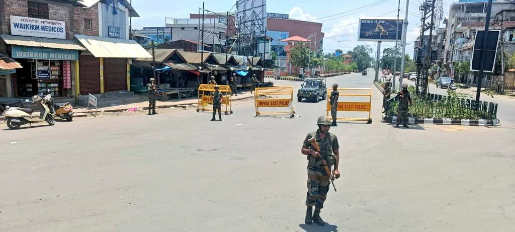Army apprehend 22 miscreants with weapons Gunfight erupts between Assam Rifles and Arambai Tenggol